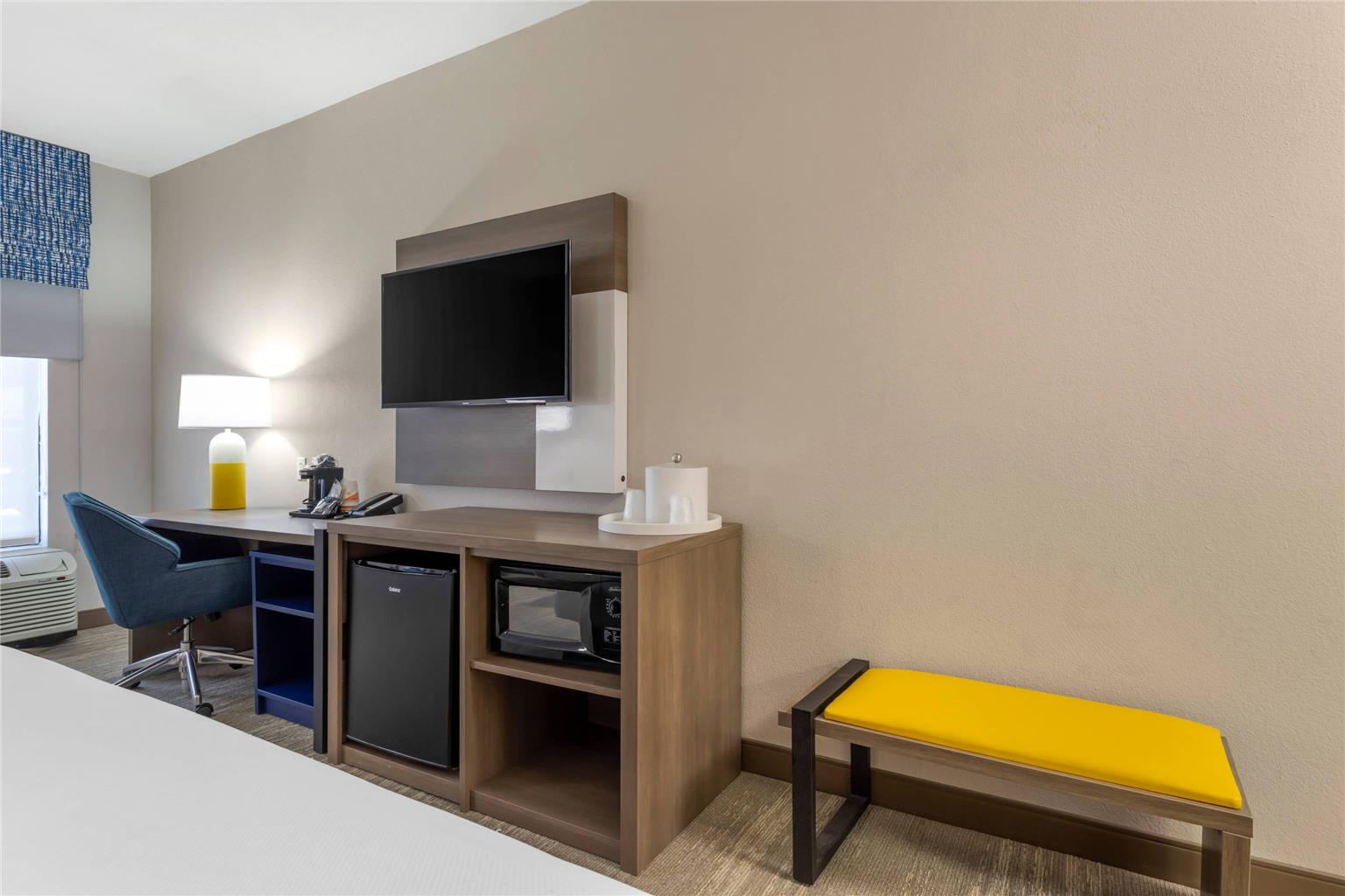 King guest room at Comfort Inn Weatherford